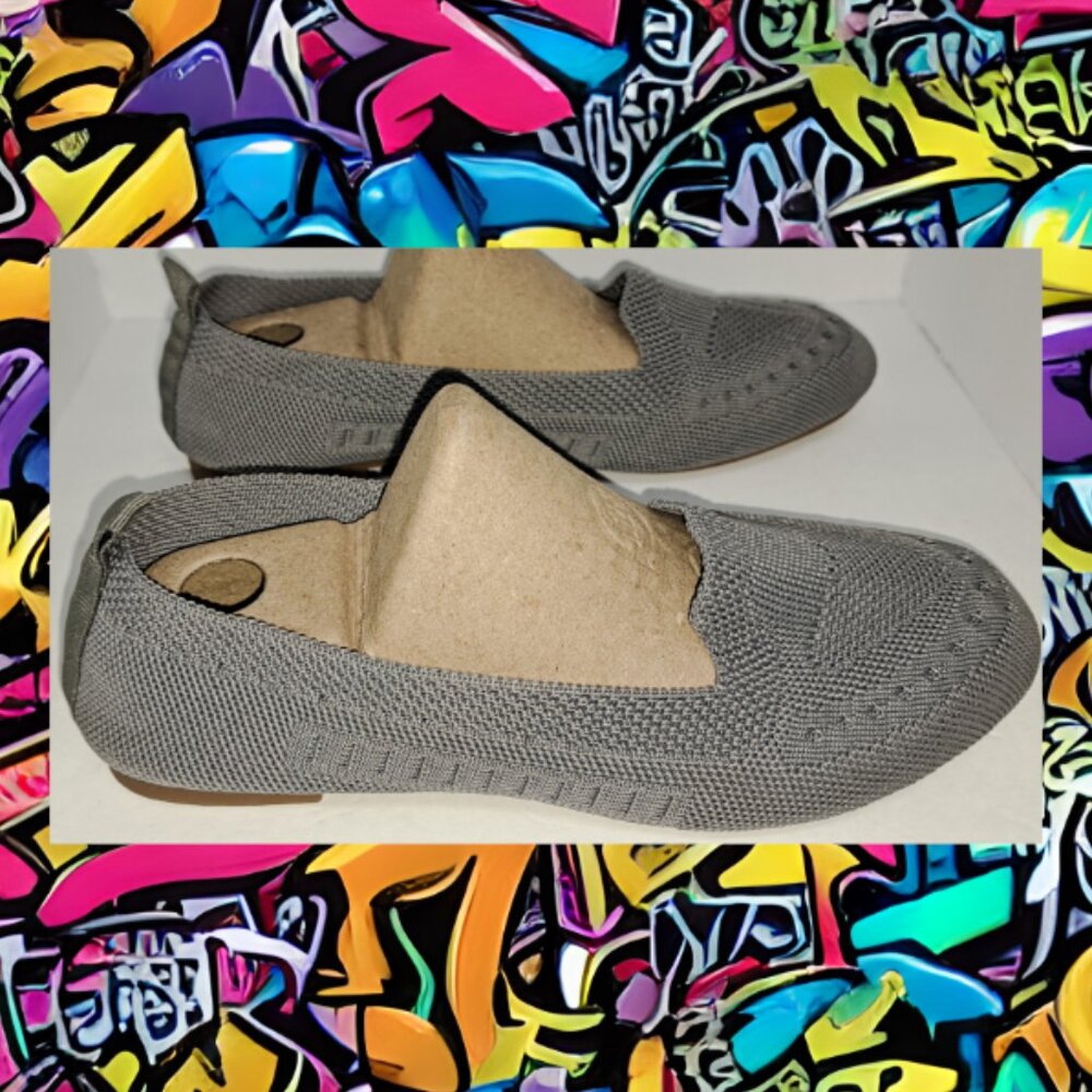 Ladies Gray Flats Size 38